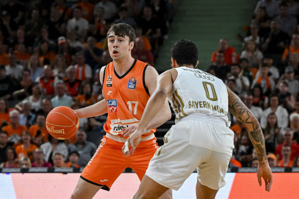 马丁内斯 马丁内斯